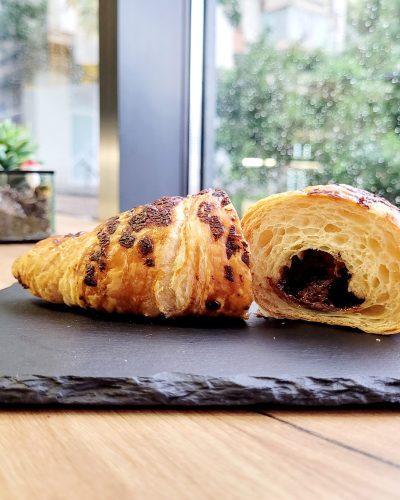 Croissant cu ciocolată