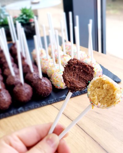 Cake pops-uri cu vanilie sau ciocolată